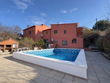 Xalet amb piscina en venda a Calypo Fado
