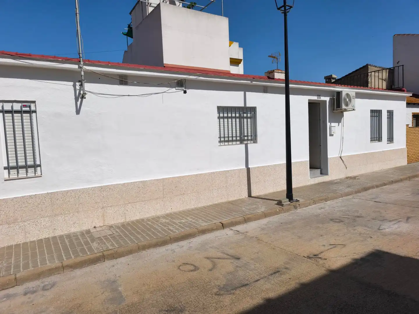 Vista exterior de Casa o xalet en venda en Aljaraque amb Aire condicionat