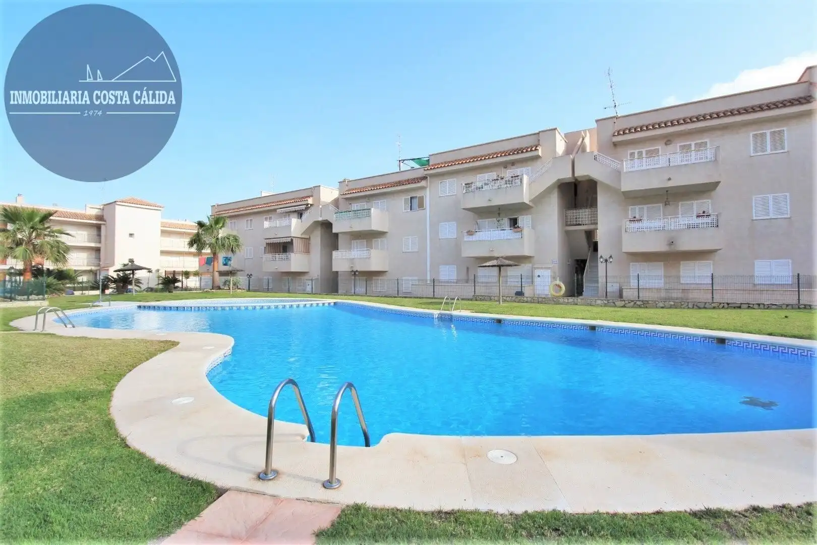 Außenansicht von Maisonette zum Verkauf in Águilas mit Privatgarten, Terrasse und Gemeinschaftspool