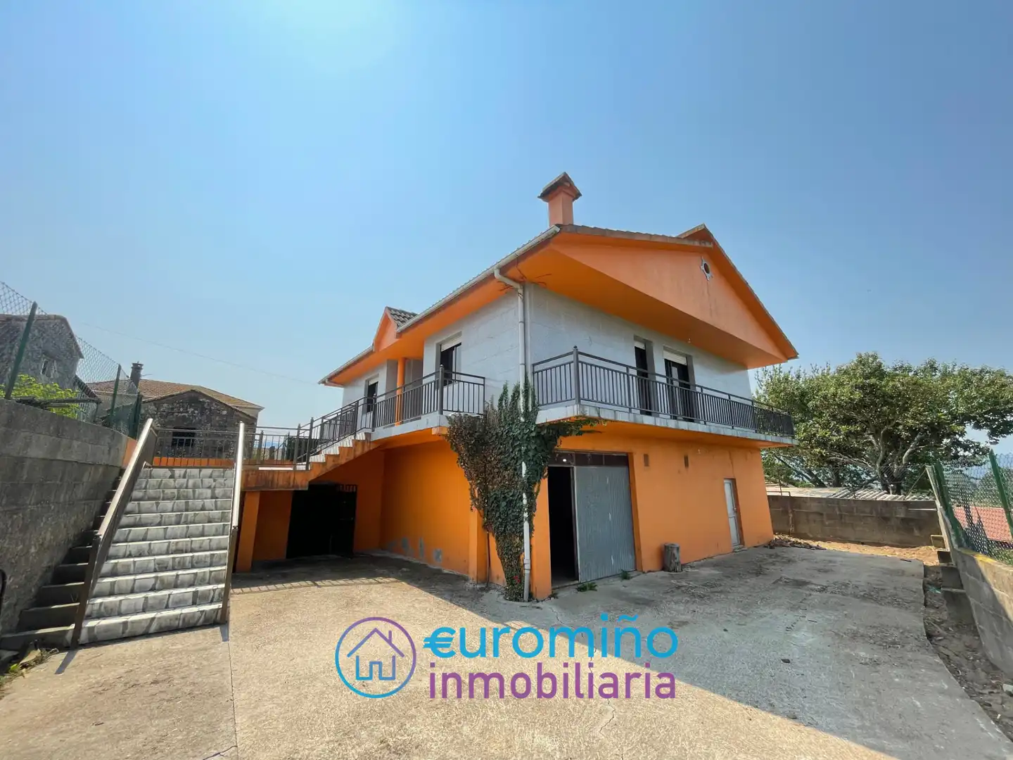 Vista exterior de Casa o chalet en venta en As Neves   con Terraza, Trastero y Amueblado