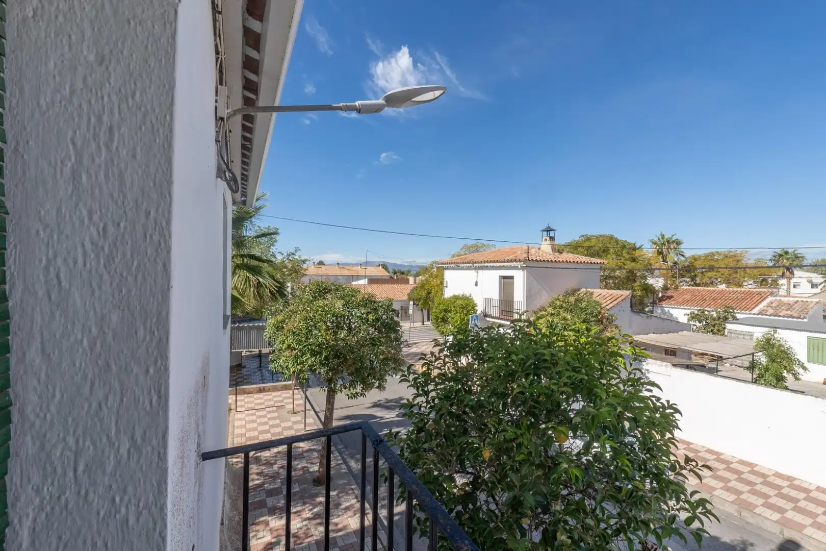 Vista exterior de Casa o chalet en venta en Albolote con Terraza y Balcón