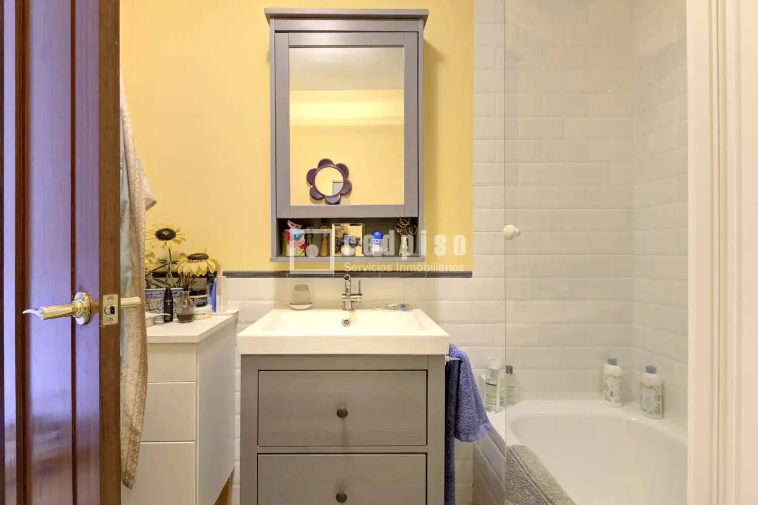 Bathroom of Houses for sale in Pozuelo de Alarcón  with Air Conditioner, Heating and Private garden