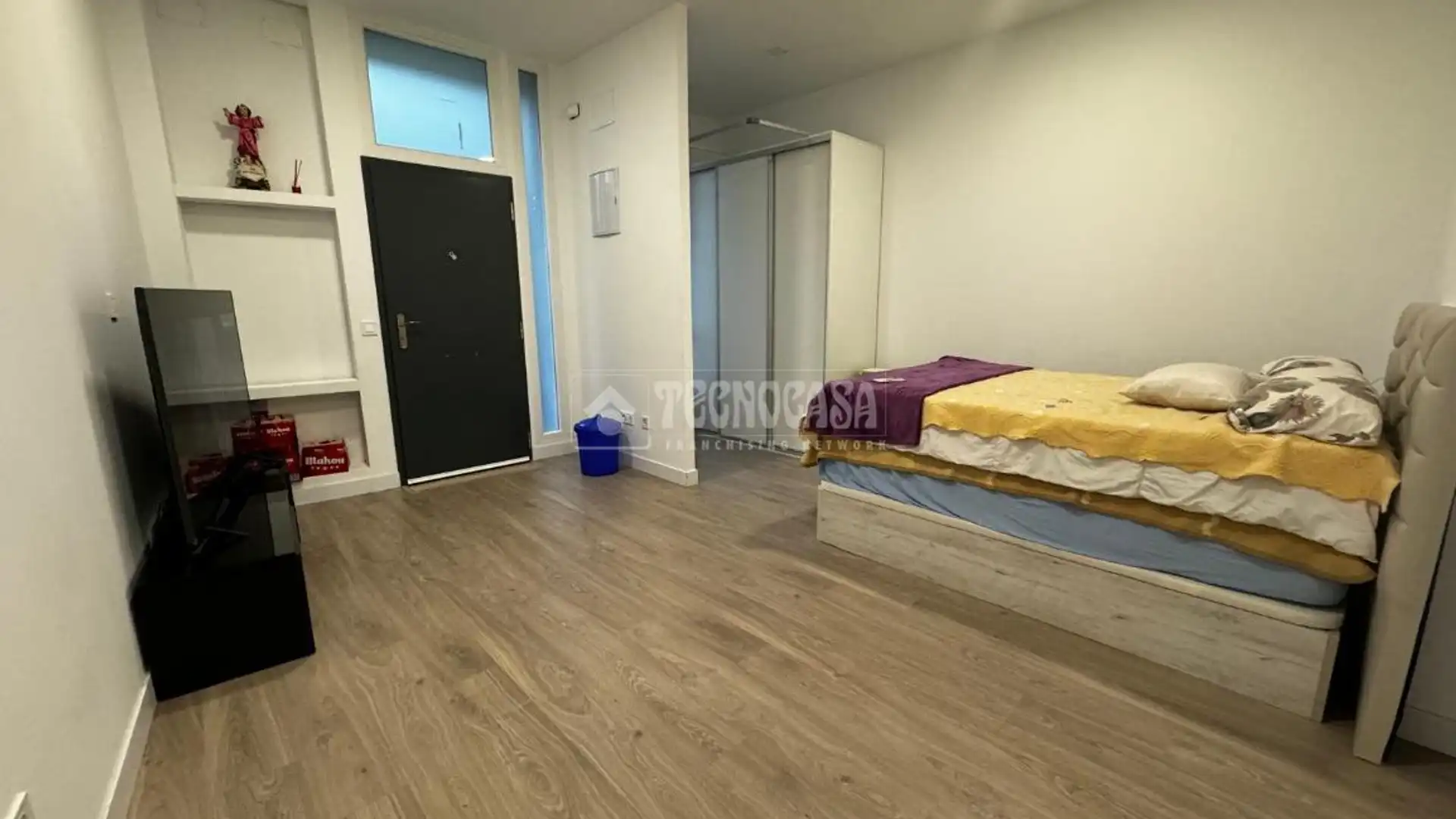 Habitación de Local en venta en  Madrid Capital