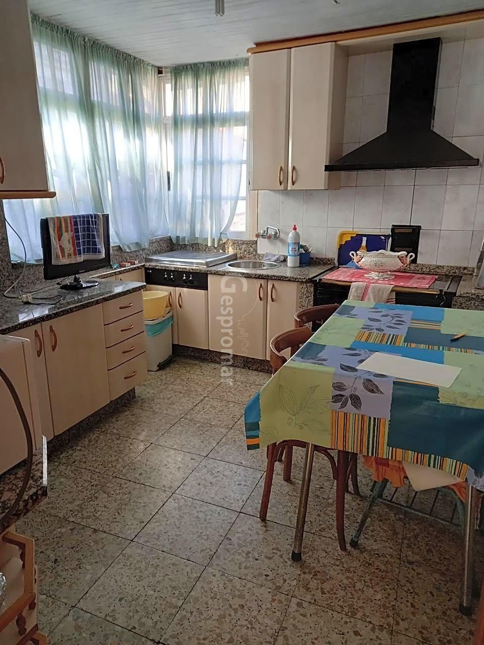 Cuina de Casa o xalet en venda en Castro Caldelas