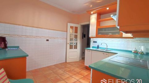 Foto 4 de Casa adosada en venda a Lasesarre, Barakaldo