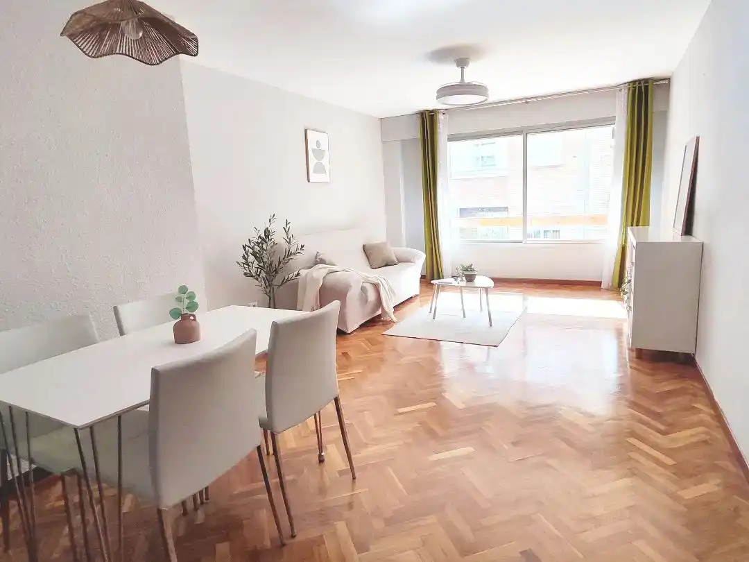 Sala de estar de Piso en venta en  Zaragoza Capital