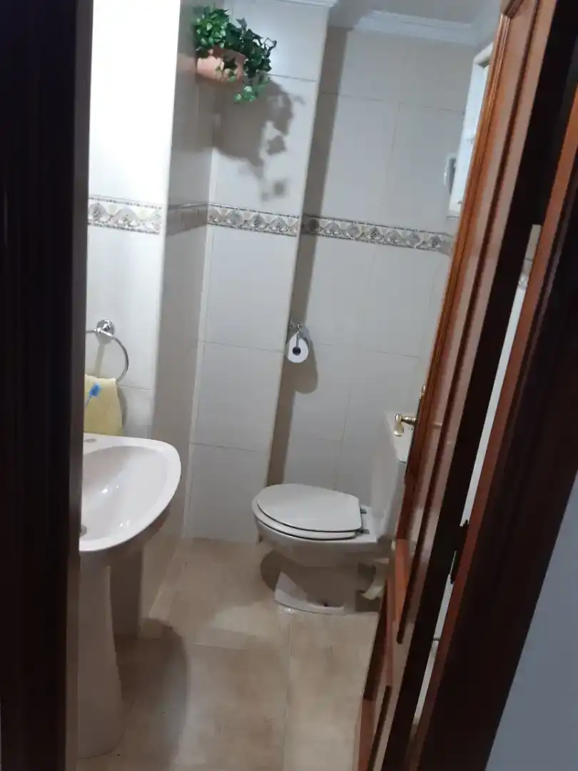 Baño de Piso para compartir en L'Olivereta
