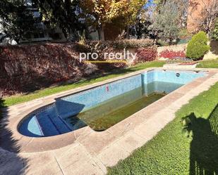 Swimming pool of Flat to rent in  Madrid Capital  with Air Conditioner and Swimming Pool