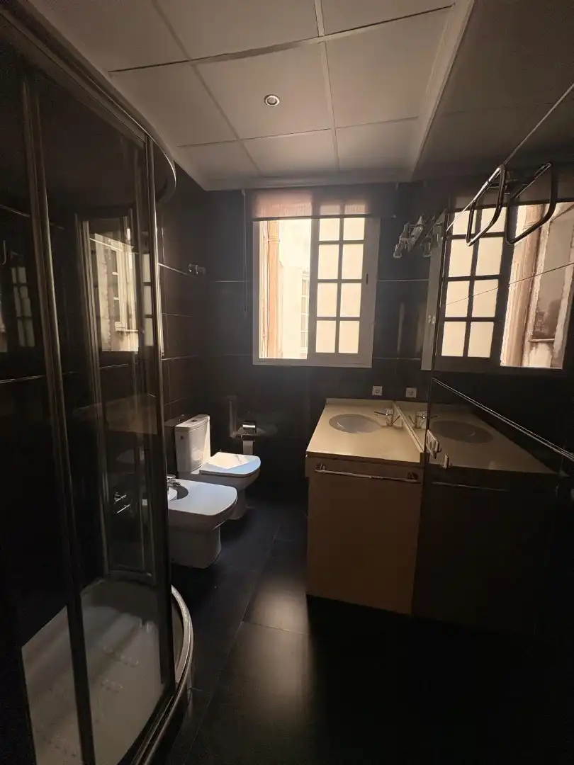 Bathroom of Flat for sale in Córdoba  with Air Conditioner, Heating and Balcony