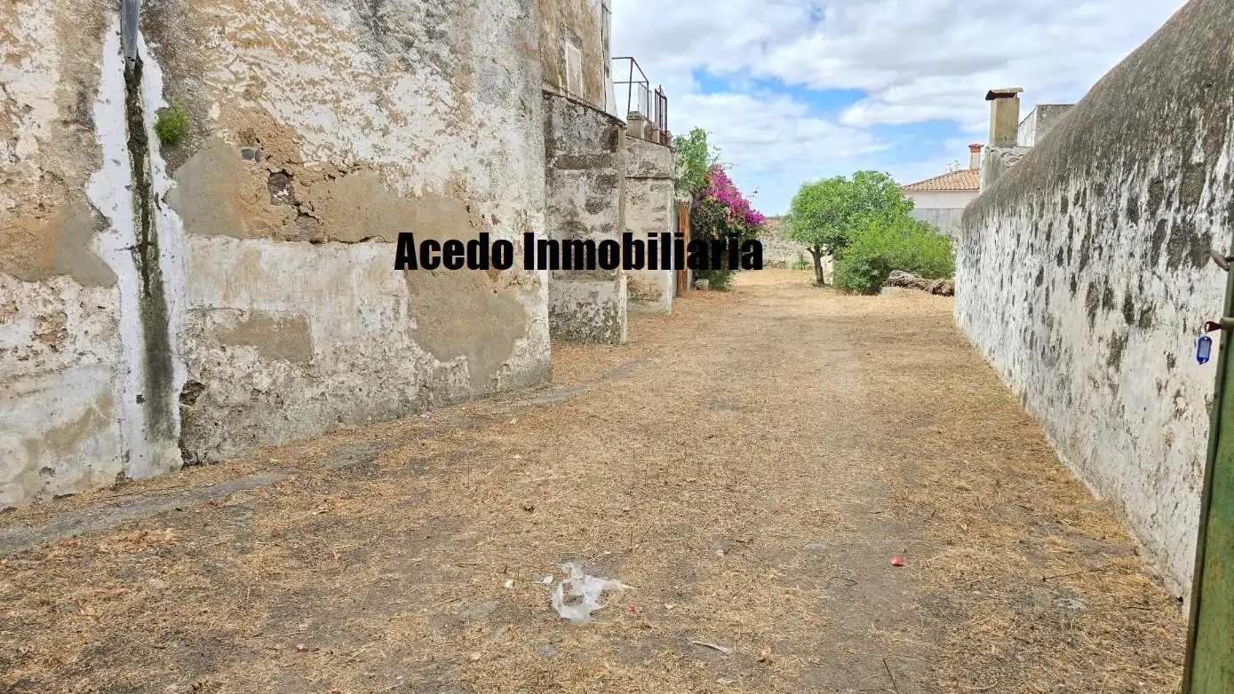Casa o xalet en venda en Brozas amb Jardí privat, Terrassa i Piscina