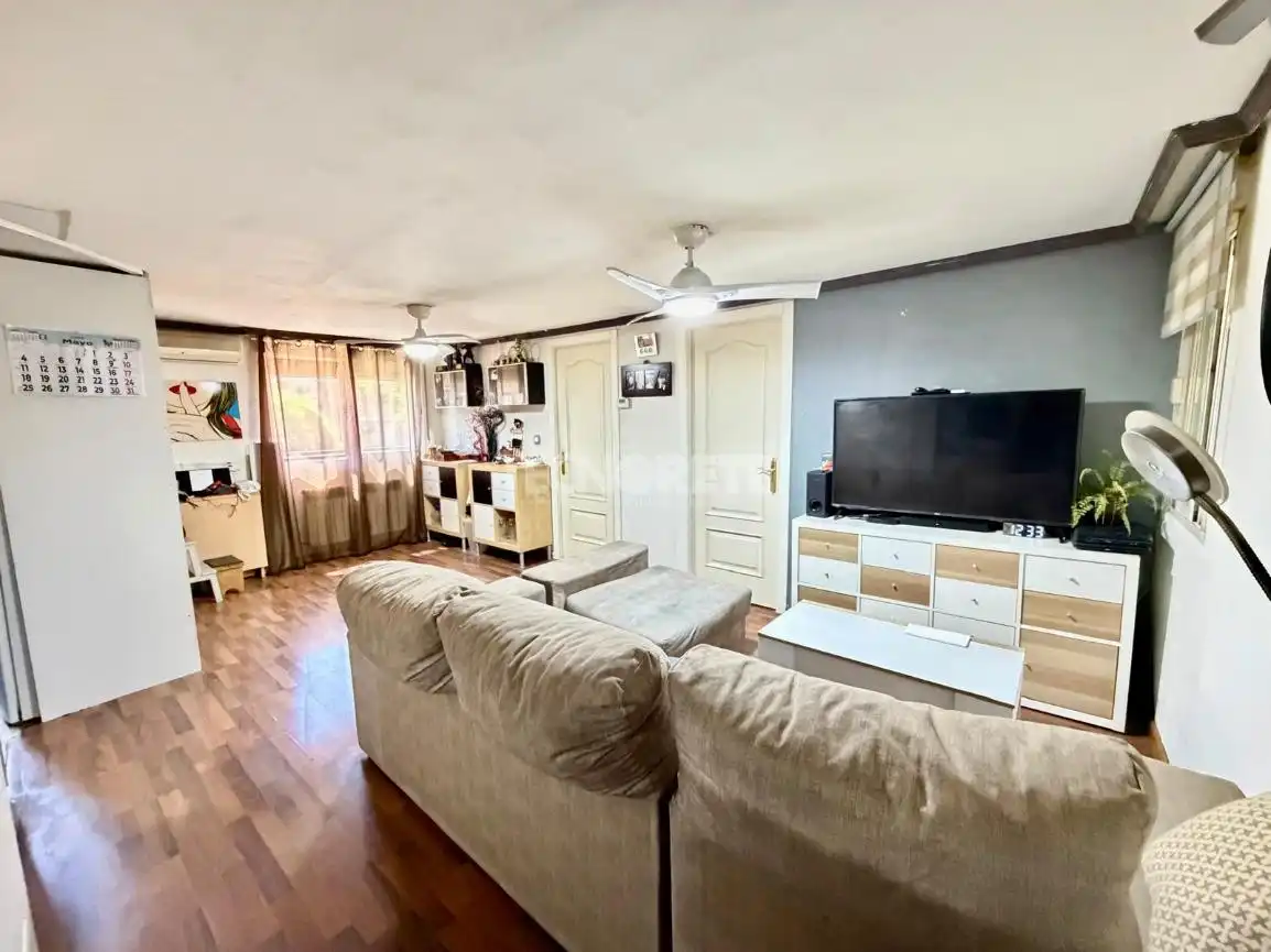 Sala d'estar de Pis en venda en Madrid amb Aire condicionat i Calefacció