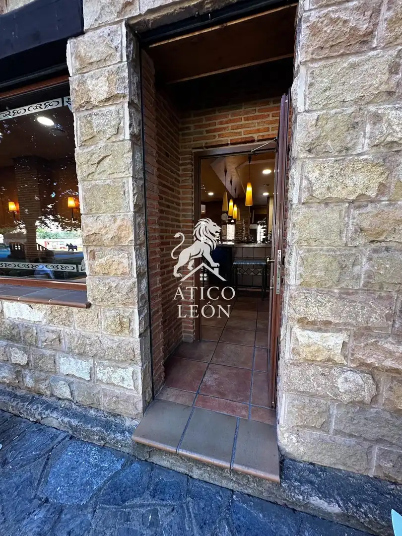 Local comercial en venda a Cardenal Cisneros 51, imagen 3