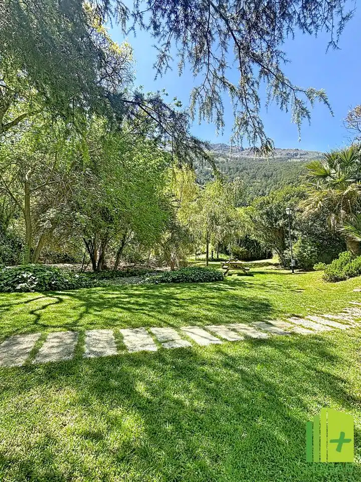 Jardín de Casa adosada en venta en Jaén con Aire acondicionado, Jardín privado y Terraza