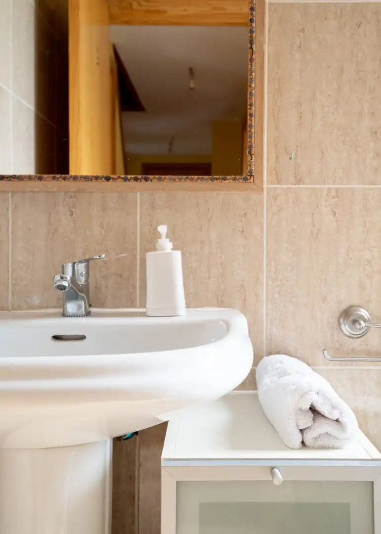 Badezimmer von Dachboden zur Miete in Villanúa, Huesca