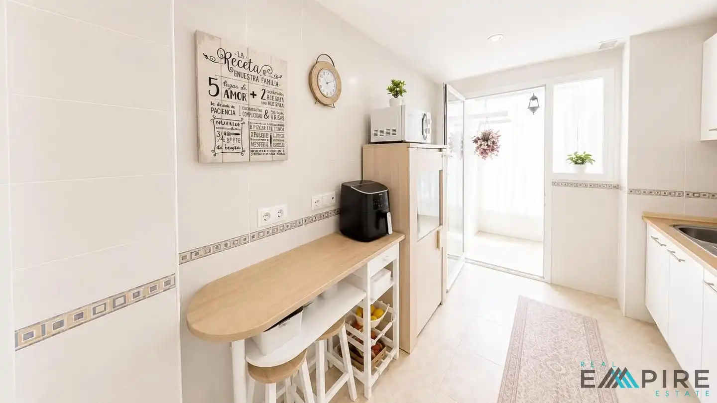 Kitchen of Flat for sale in Illescas  with Air Conditioner, Heating and Private garden