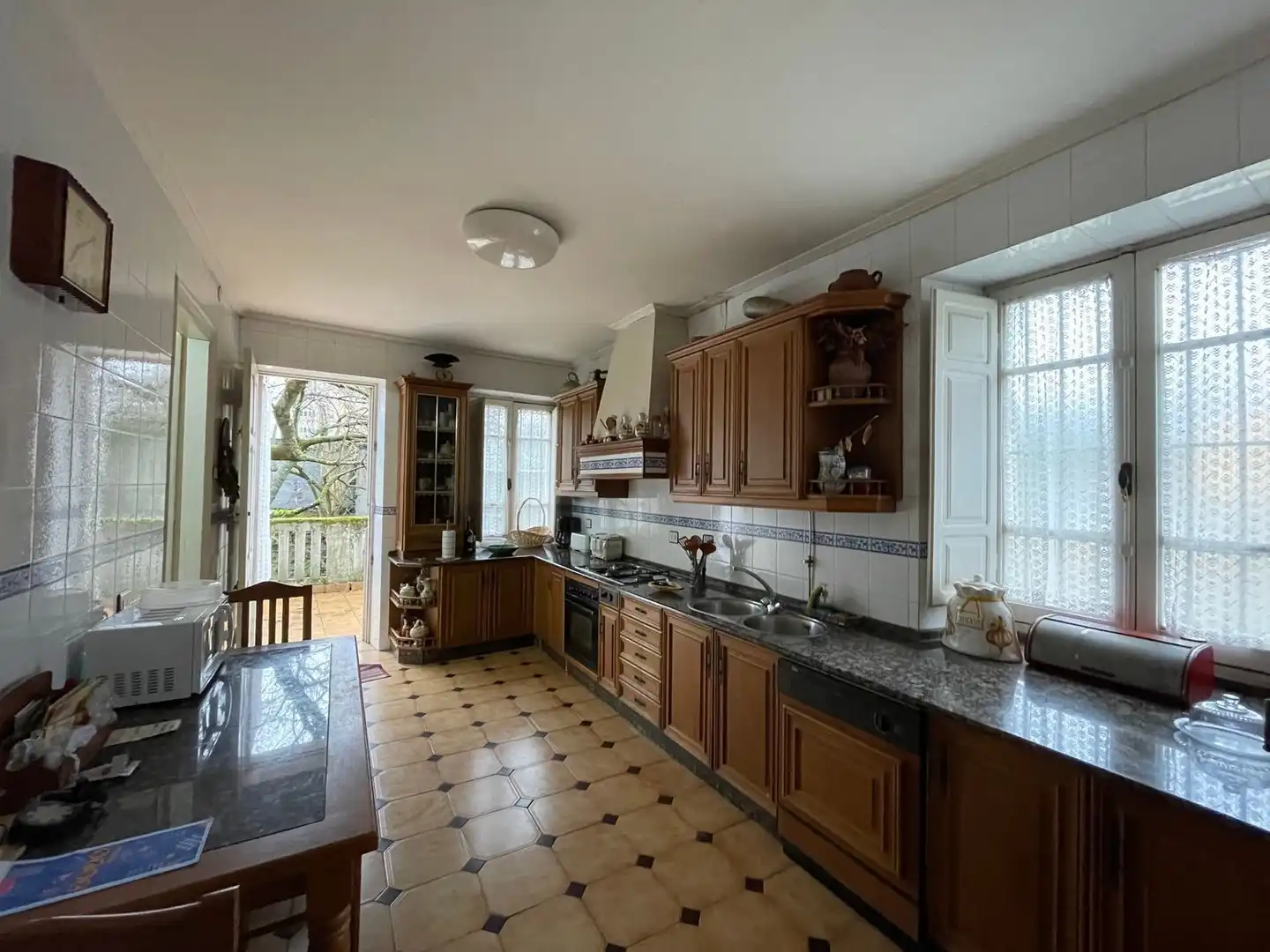 Cocina de Edificio en venta en O Barco de Valdeorras  