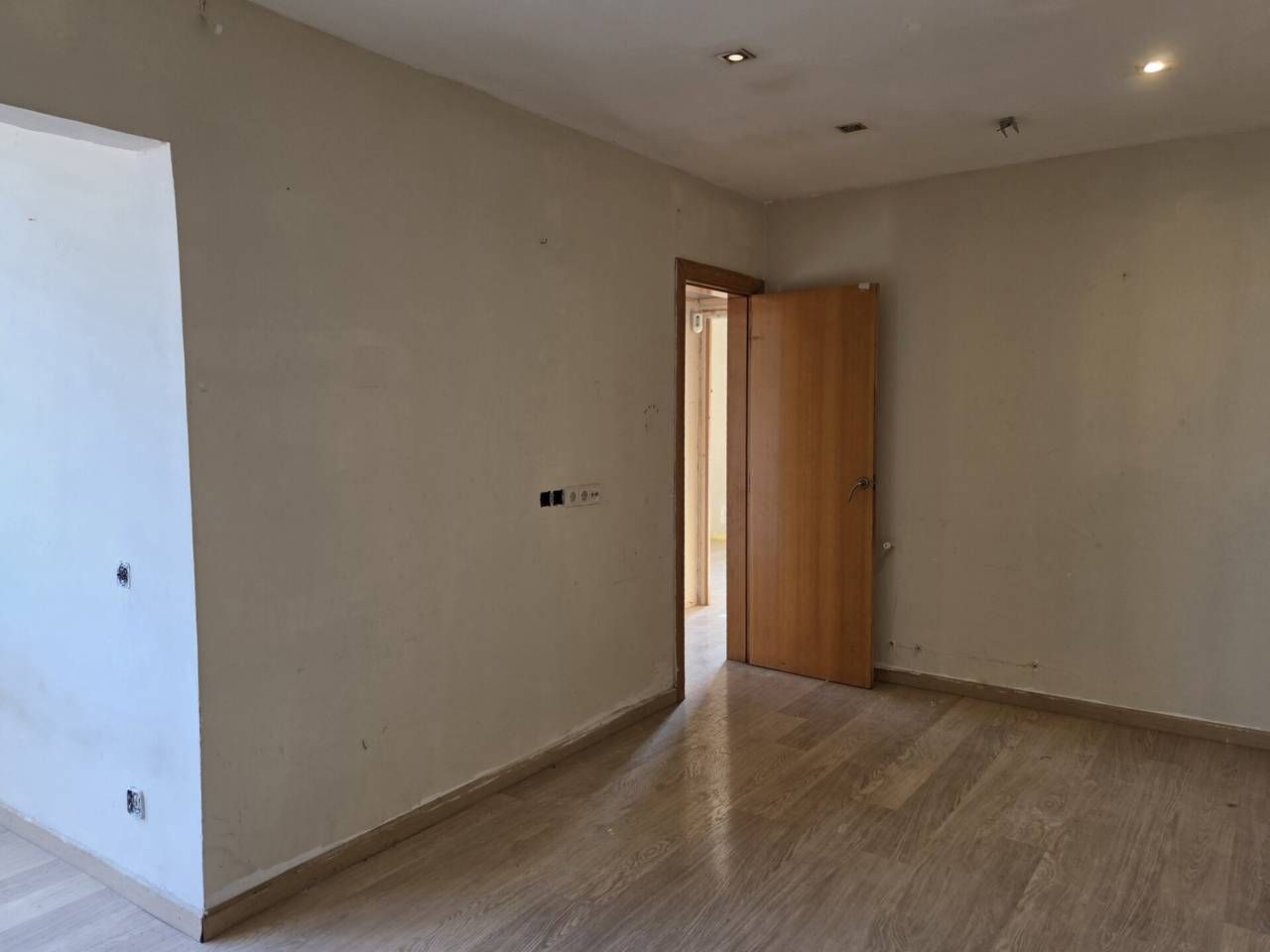 Bedroom of Attic for sale in Tiana  with Heating, Terrace and Storage room