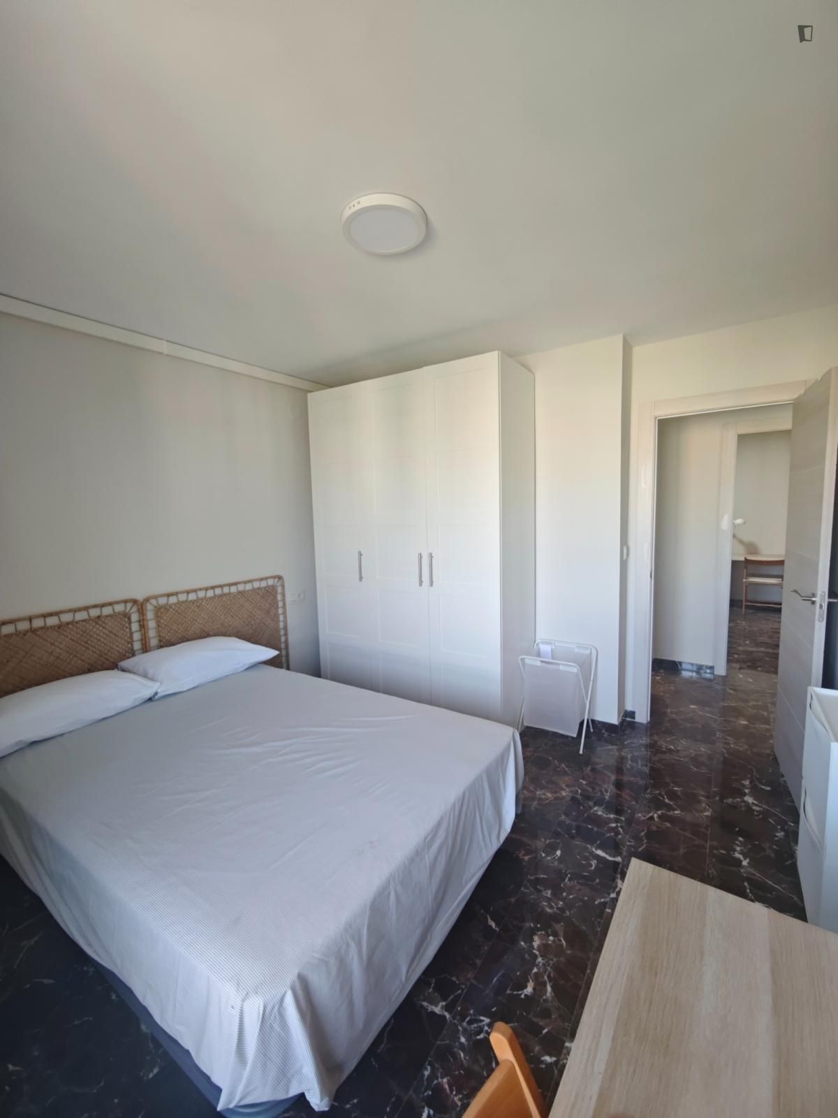 Bedroom of Apartment to share in  Granada Capital  with Air Conditioner, Heating and Furnished