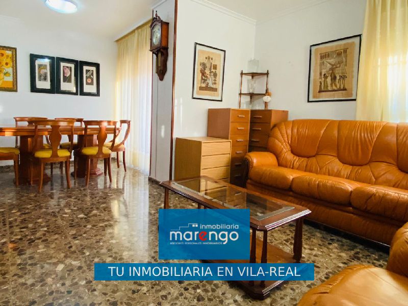 Vista exterior de Piso en venta en Castellón de la Plana / Castelló de la Plana con Terraza y Amueblado