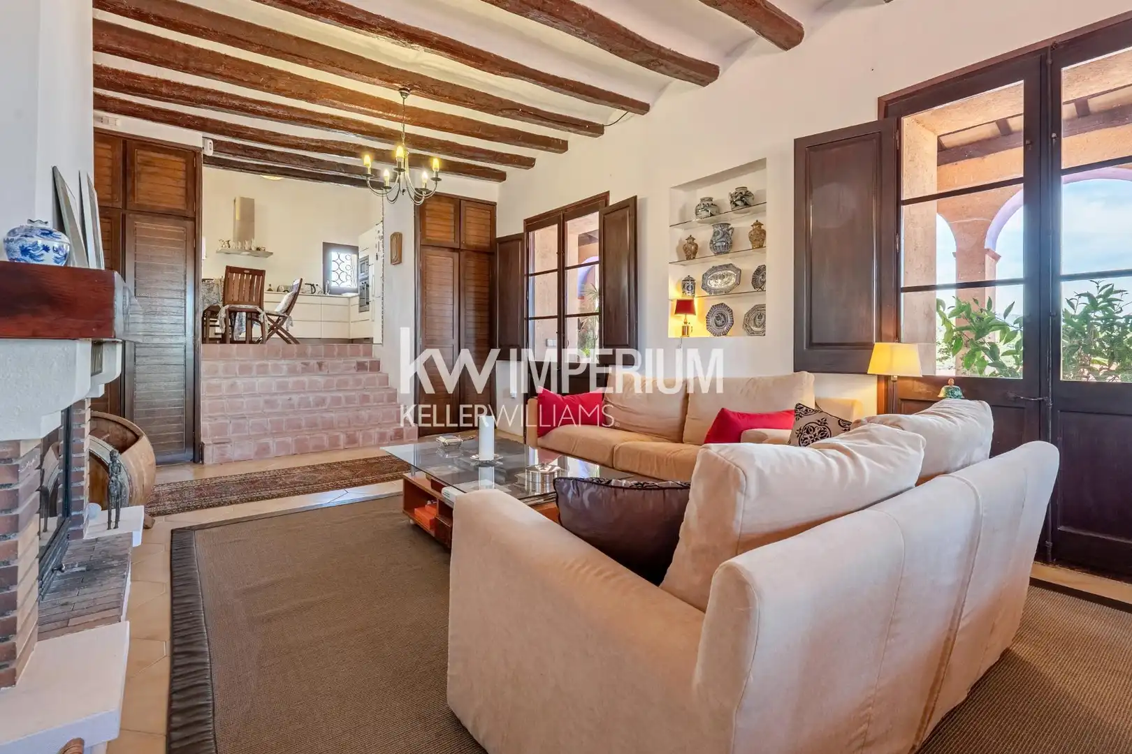 Sala d'estar de Finca rústica en venda en El Molar (Tarragona) amb Aire condicionat, Calefacció i Jardí privat