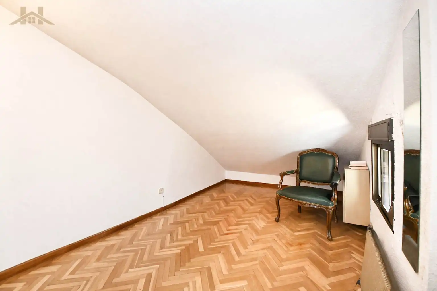 Casa adosada en venta en Pozuelo de Alarcón con Aire acondicionado, Calefacción y Jardín privado