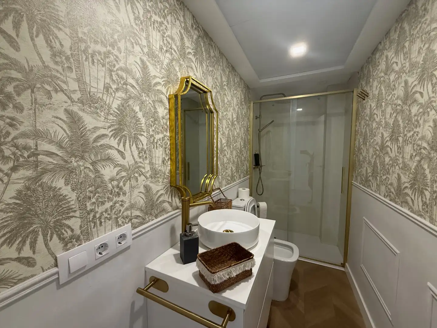 Baño de Casa adosada de alquiler en Estepona con Calefacción, Jardín privado y Alarma