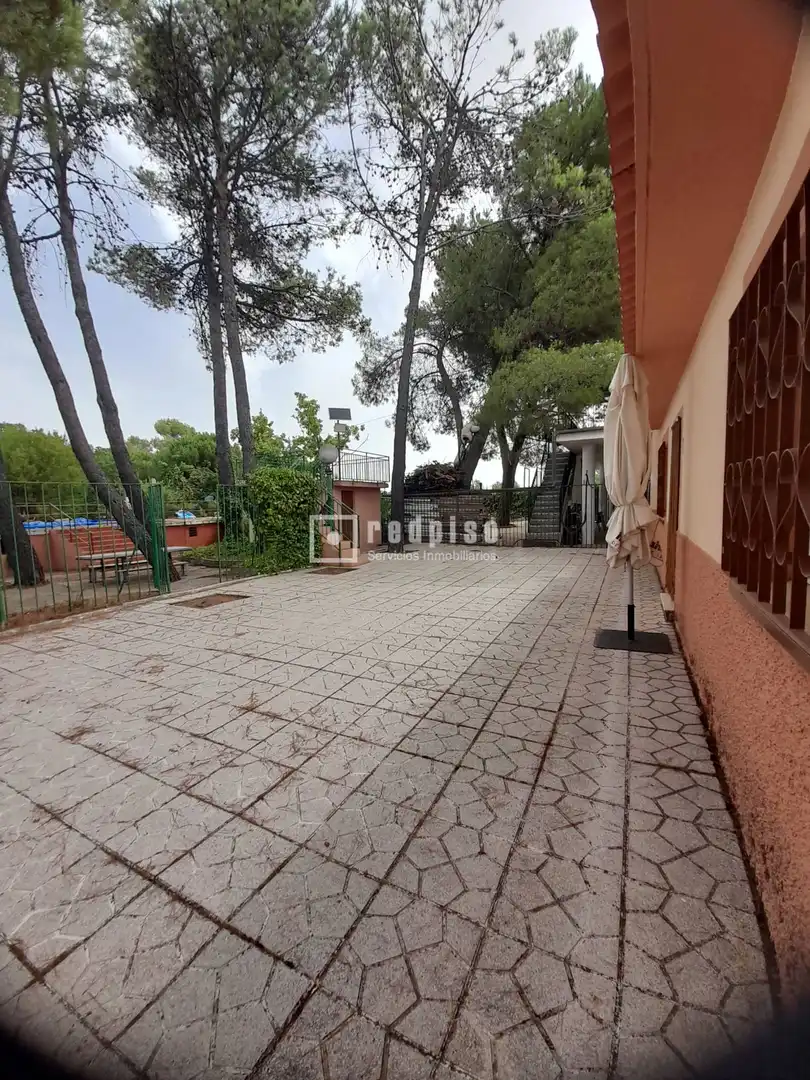 Jardí de Casa o xalet en venda en Valdaracete amb Calefacció, Jardí privat i Terrassa