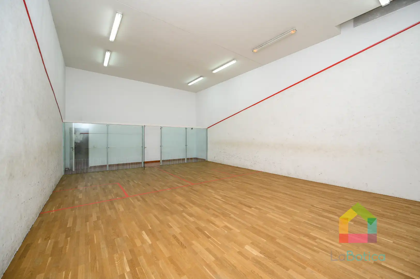 Apartament en venda en Toledo amb Aire condicionat, Moblat i Piscina comunitària