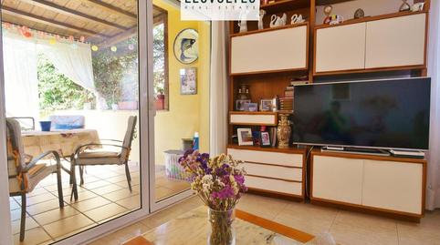 Foto 3 de Casa adosada en venda a Carrer de la Unió, Molí de Vent - La Sauleda, Girona