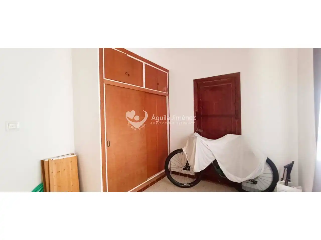 Habitación de Finca rústica en venta en Alcalá de Guadaira con Aire acondicionado, Calefacción y Jardín privado