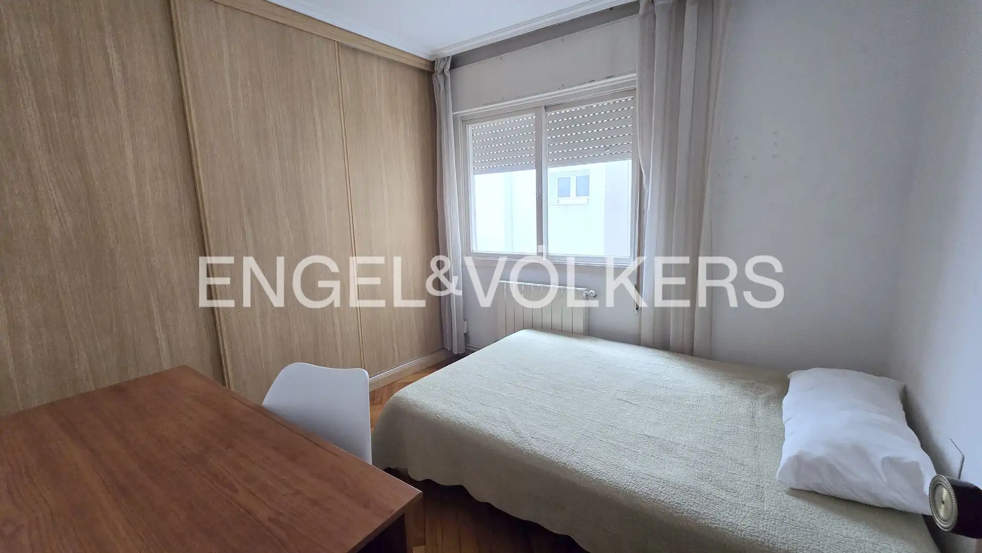 Bedroom of Flat for sale in Vigo   with Heating, Parquet flooring and Terrace