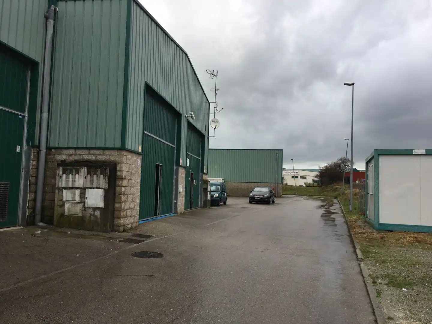 Außenansicht von Fabrikhallen zur Miete in Val de San Vicente 