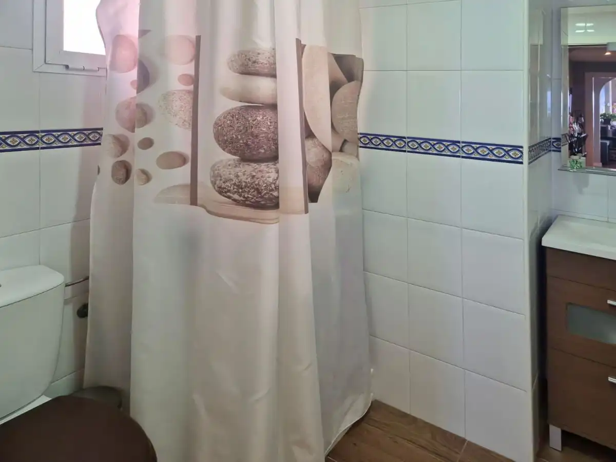 Baño de Apartamento en venta en Mijas con Aire acondicionado, Calefacción y Piscina