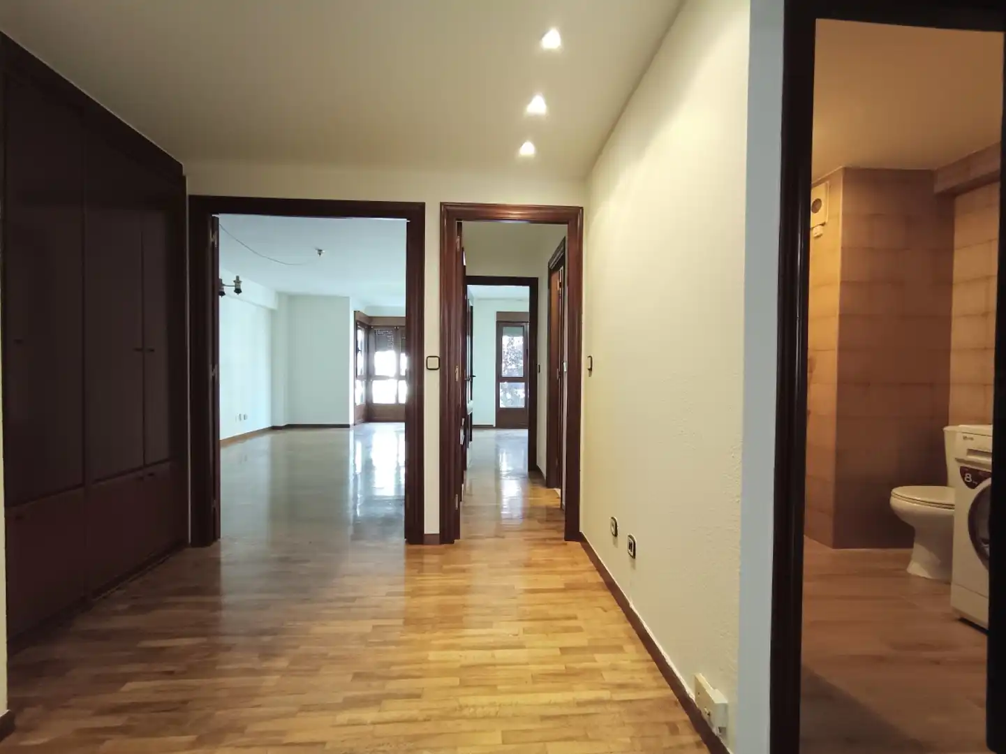Piso de alquiler en Gijón  con Calefacción, Parquet y Terraza
