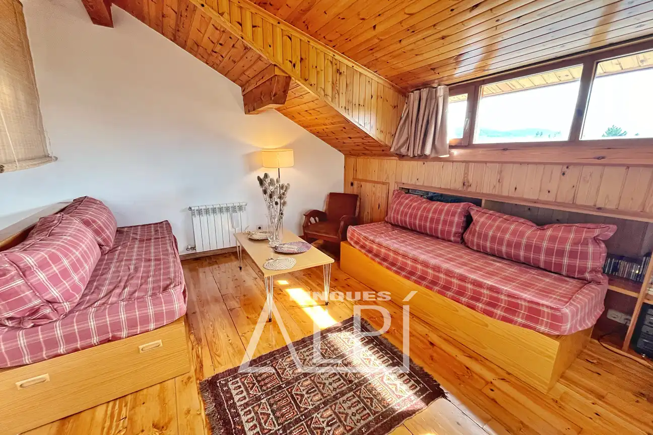 Bedroom of Detached homes for sale in Prats i Sansor  with Heating, Private garden and Parquet flooring