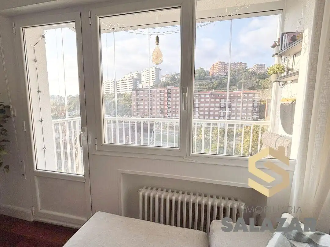 Schlafzimmer von Wohnung zum Verkauf in Bilbao  mit Heizung, Terrasse und Balkon