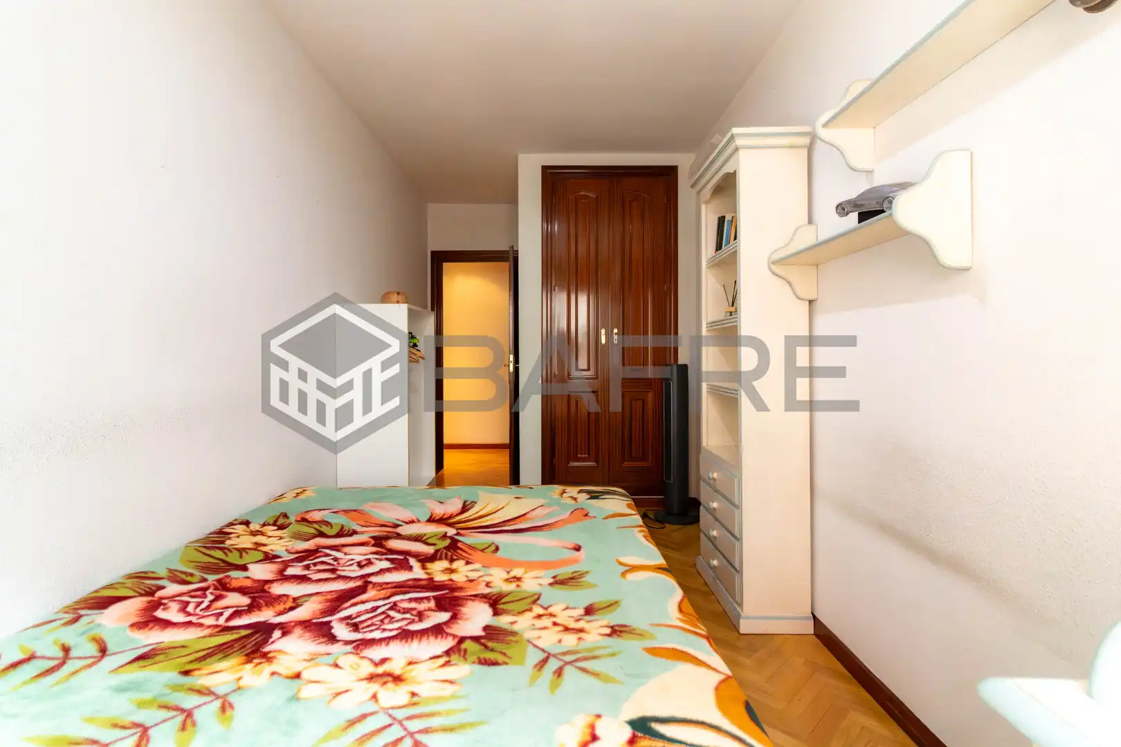Flat for sale in Adelfas