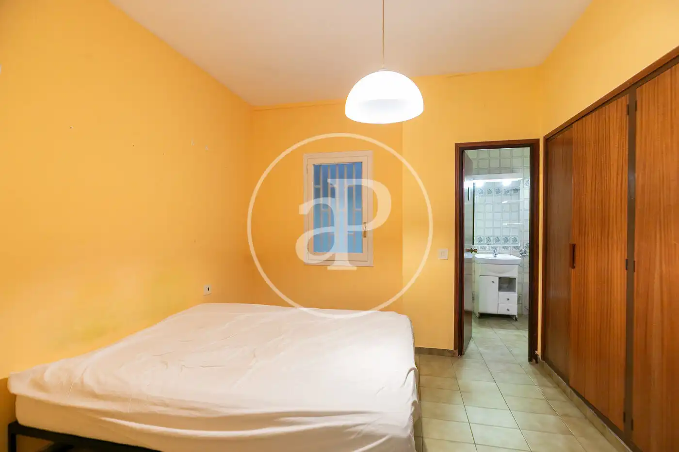 Habitación de Piso en venta en Barcelona con Calefacción