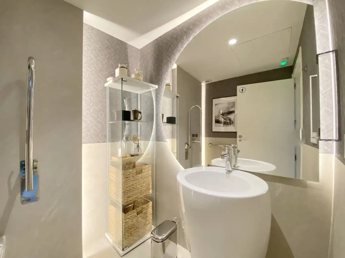 Bathroom of Buildings for sale in Marbella