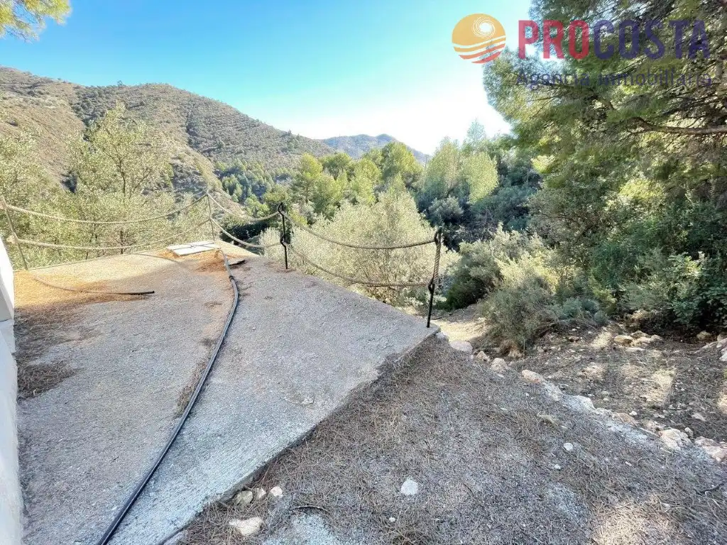Finca rústica en venta en Almuñécar con Jardín privado, Terraza y Piscina