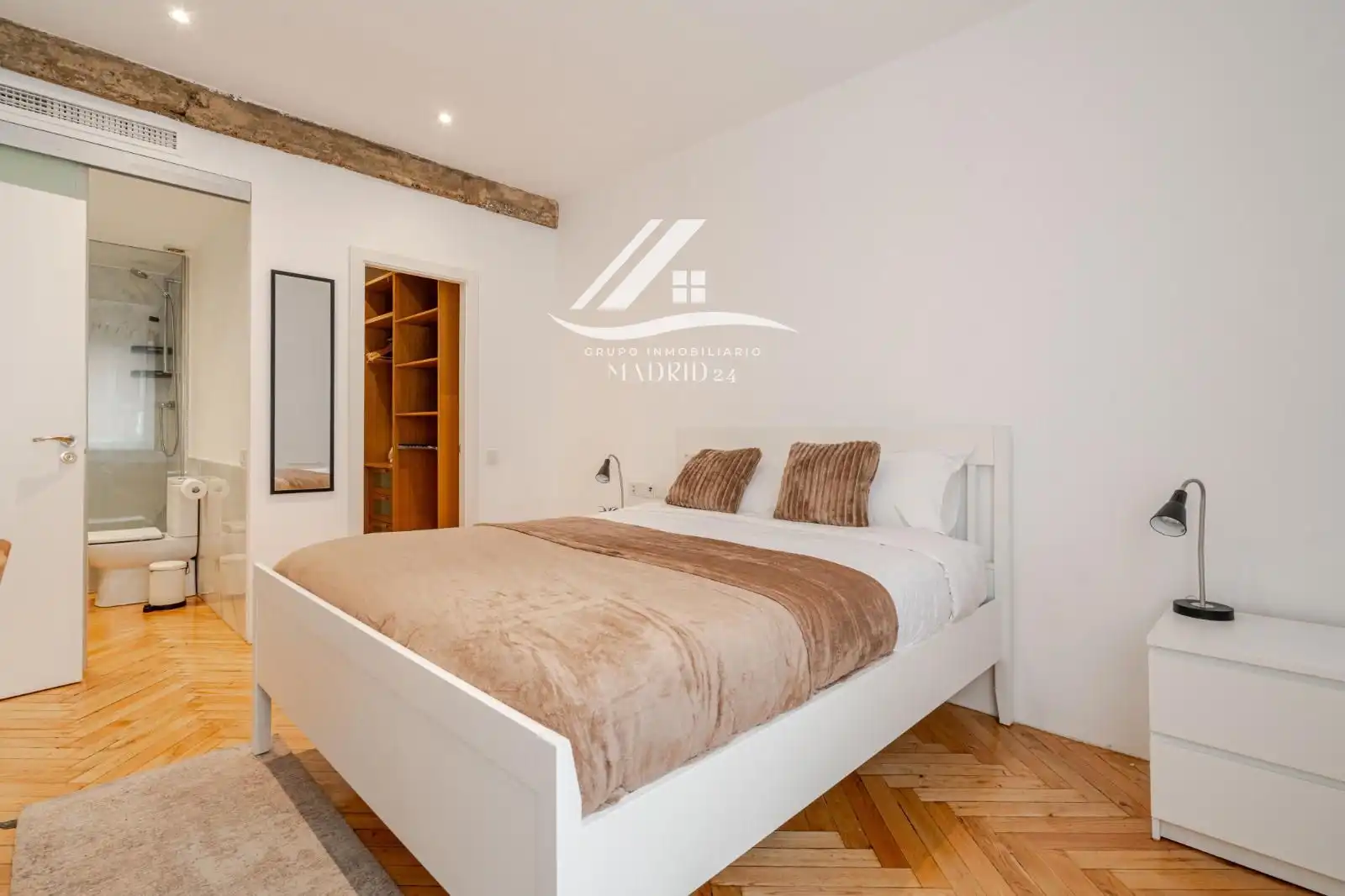 Habitación de Piso de alquiler en Madrid con Aire acondicionado, Calefacción y Amueblado