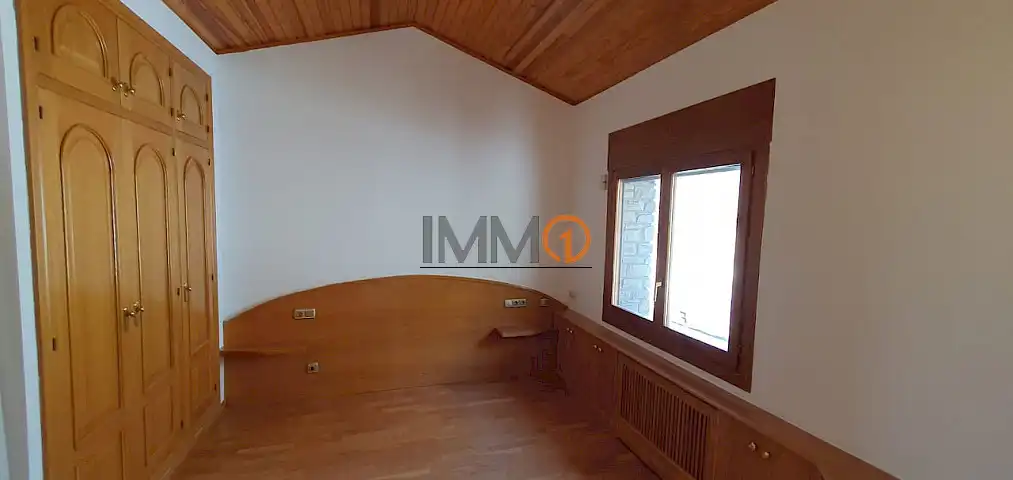 Casa aparellada amb jardí en venda a Engolasters, imagen 21