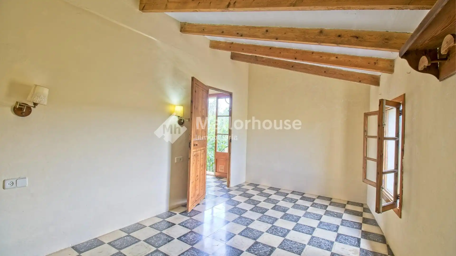 Country homes for sale in Ariany  with Air Conditioner, Private garden and Terrace