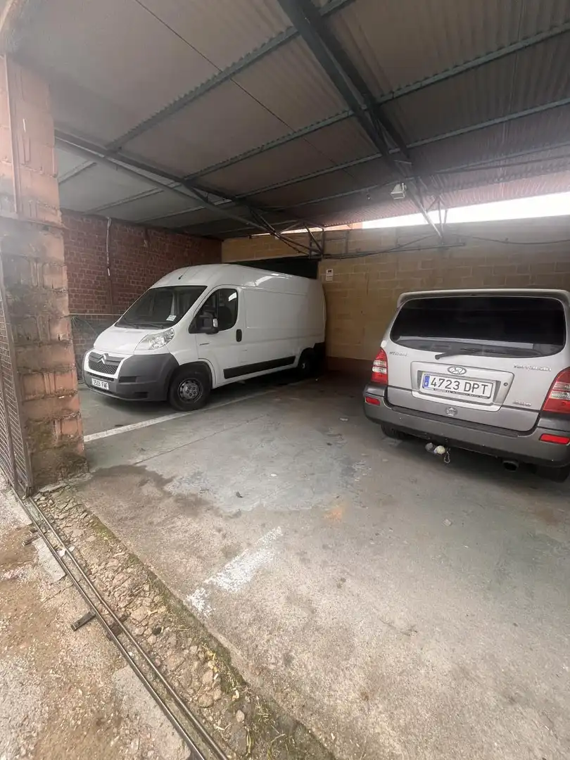 Parking of Commercial properties for sale in Jarandilla de la Vera