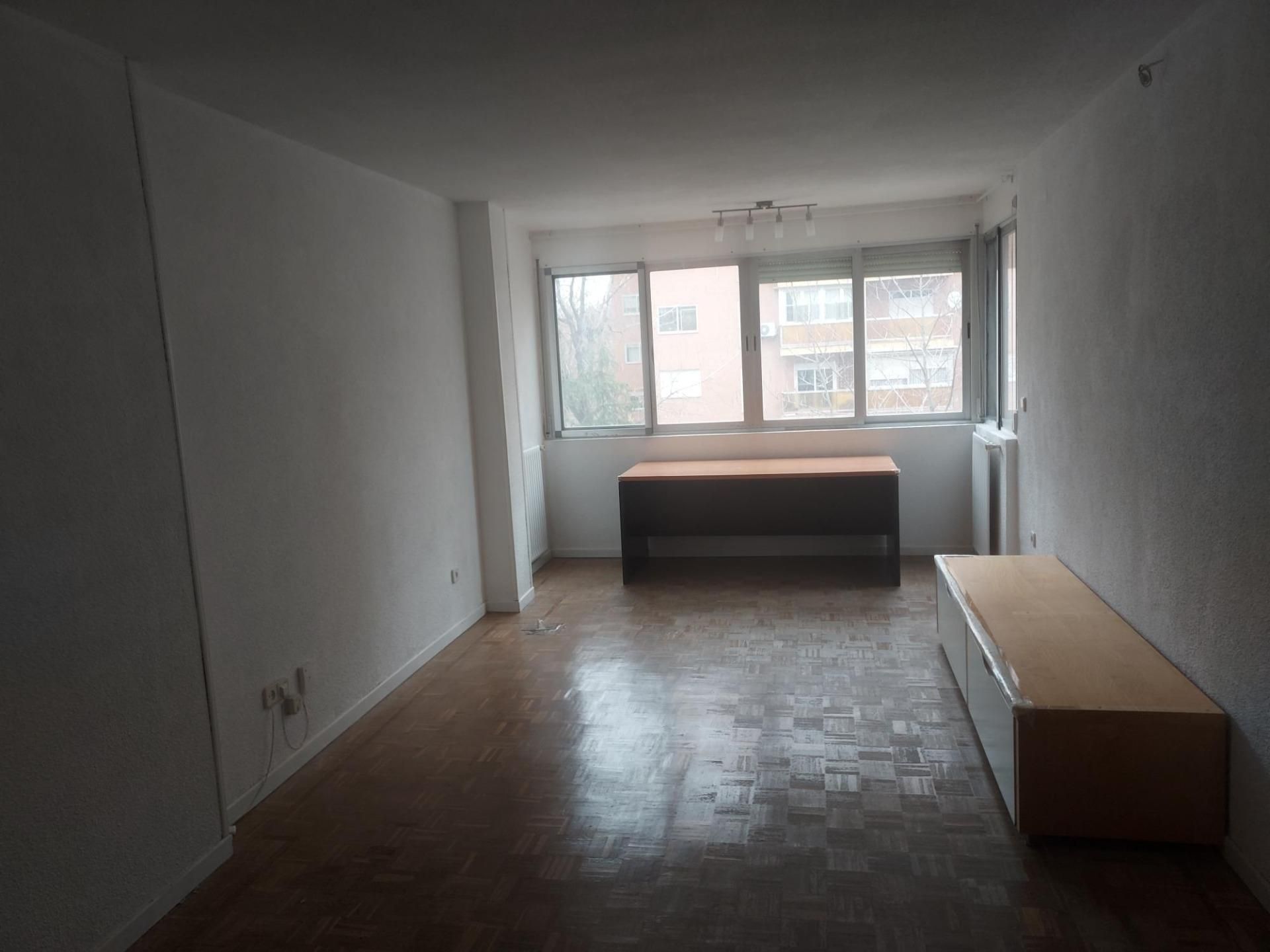 Habitación de Piso en venta en  Madrid Capital con Terraza