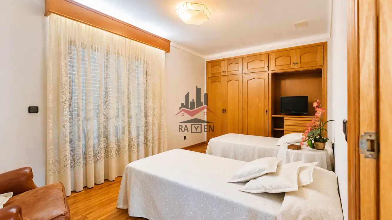 Habitación de Casa o chalet en venta en Avinyonet de Puigventós con Calefacción y Jardín privado