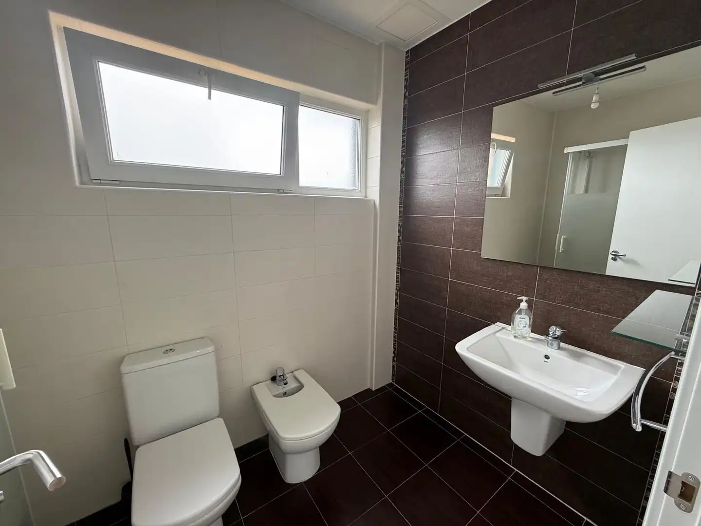 Baño de Casa adosada en venta en Lugo con Calefacción y Jardín privado