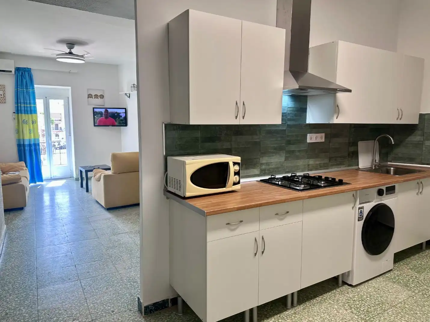 Kitchen of Flat for share in Orellana la Vieja, Badajoz