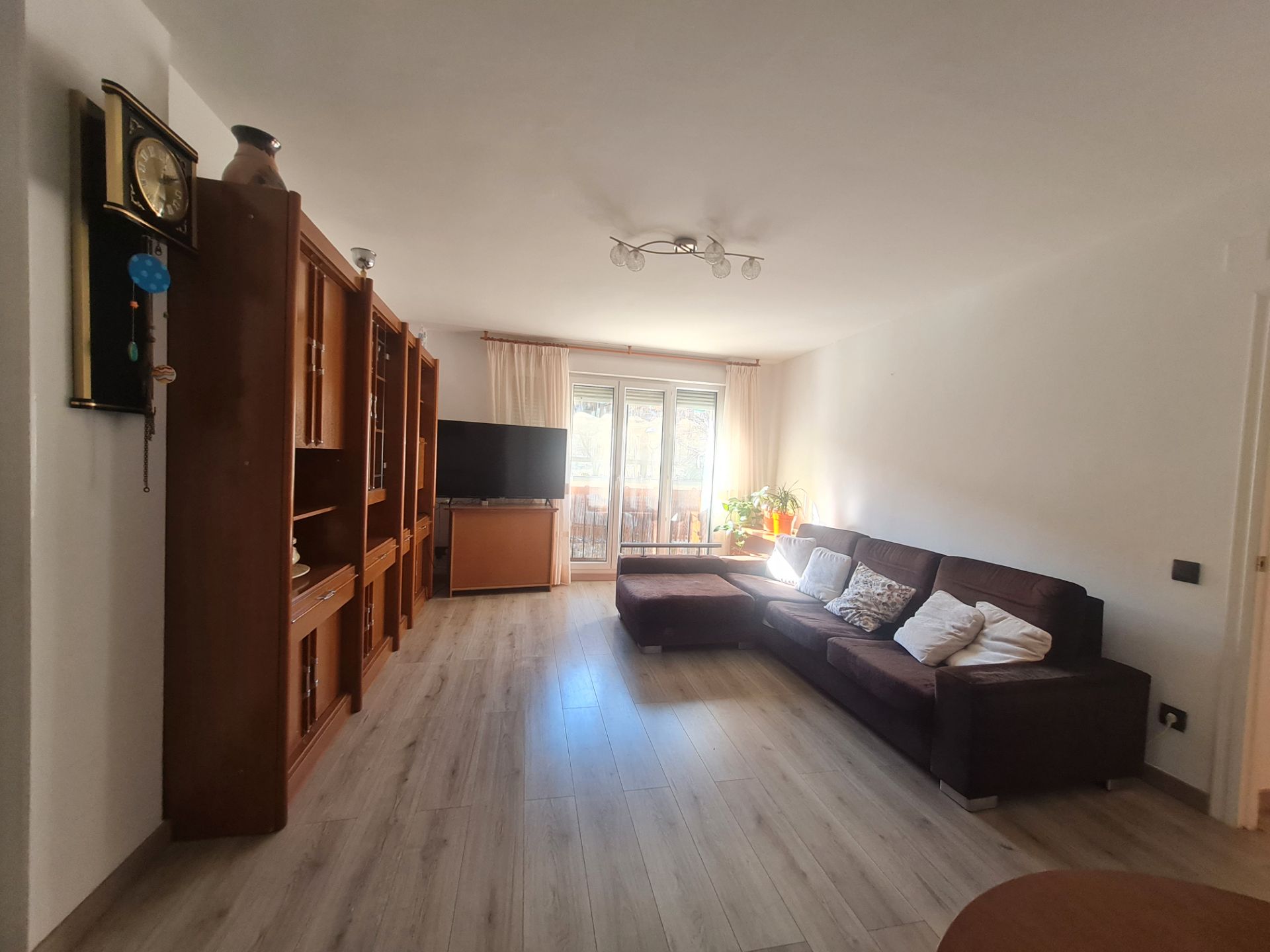 Living room of Flat for sale in Puig-reig  with Heating, Parquet flooring and Oven