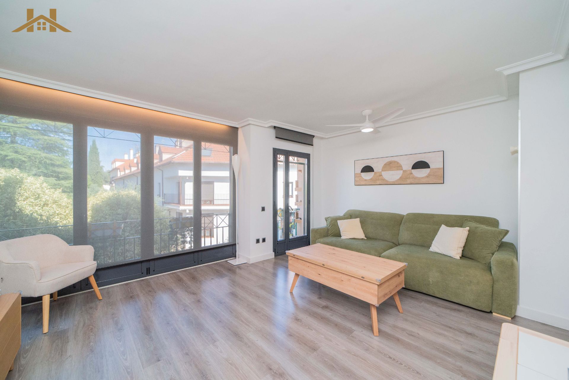 Living room of Duplex for sale in Villaviciosa de Odón  with Air Conditioner, Heating and Swimming Pool